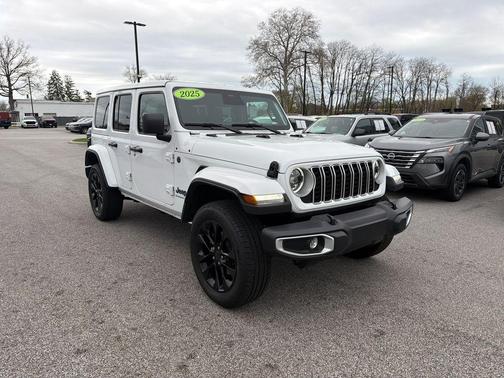 2025 Jeep Wrangler 4xe Sahara