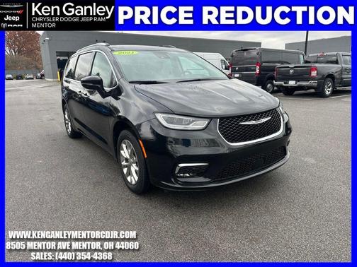2021 Chrysler Pacifica Touring-L