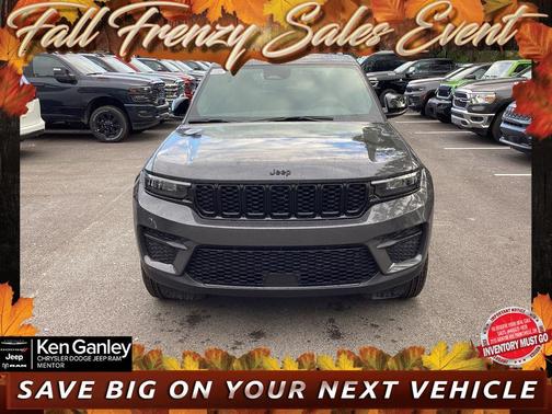 2025 Jeep Grand Cherokee Laredo