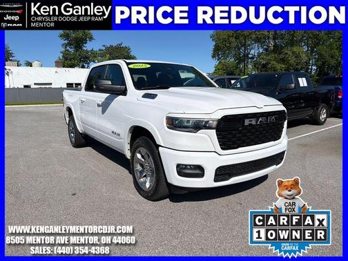 Bright White Clearcoat 2025 RAM 1500 Big Horn/Lone Star
