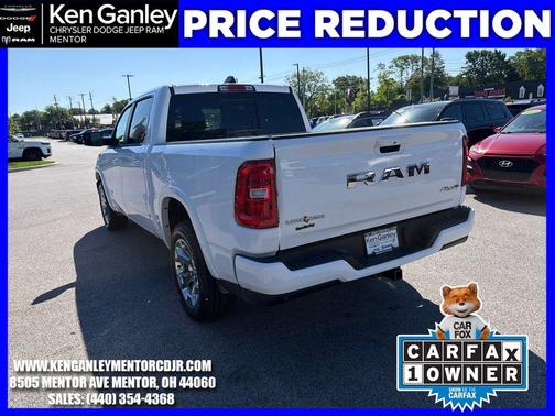 Bright White Clearcoat 2025 RAM 1500 Big Horn/Lone Star