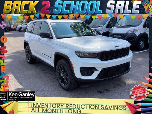 2025 Jeep Grand Cherokee Laredo