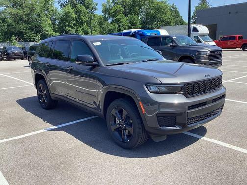 2025 Jeep Grand Cherokee L Laredo
