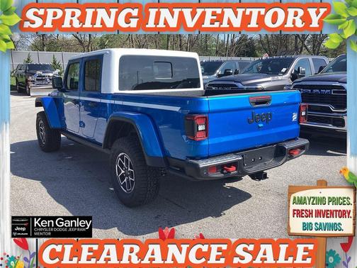 Hydro Blue Pearlcoat 2026 Jeep Gladiator Rubicon