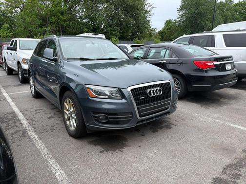 Gray 2010 Audi Q5 3.2 Premium Plus quattro
