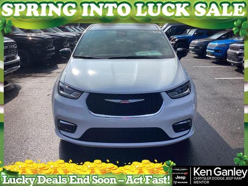 2026 Chrysler Pacifica Select