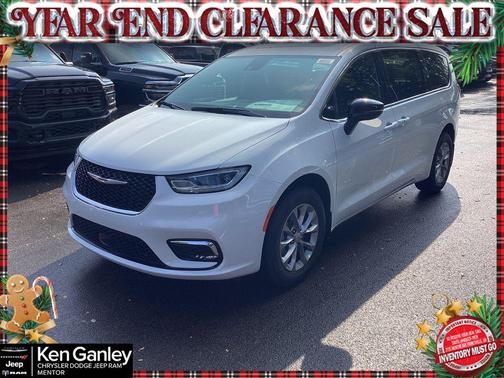 2026 Chrysler Pacifica Select