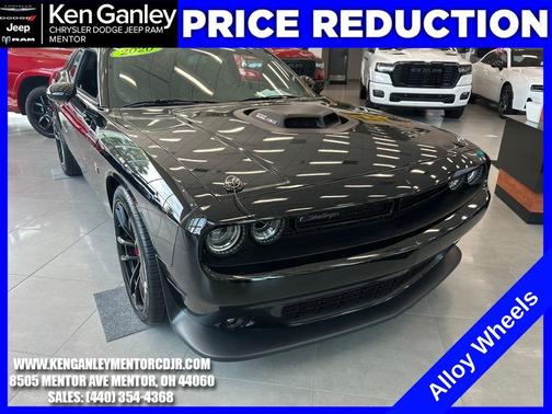 Pitch Black Clearcoat 2020 Dodge Challenger R/T Scat Pack