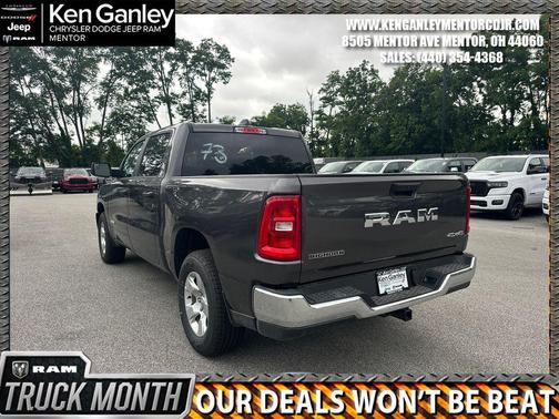 Granite Crystal Clearcoat Metallic 2026 RAM 1500 Big Horn/Lone Star