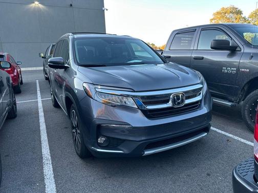 2022 Honda Pilot Touring 7-Passenger