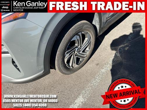 2023 Hyundai SANTA FE SE