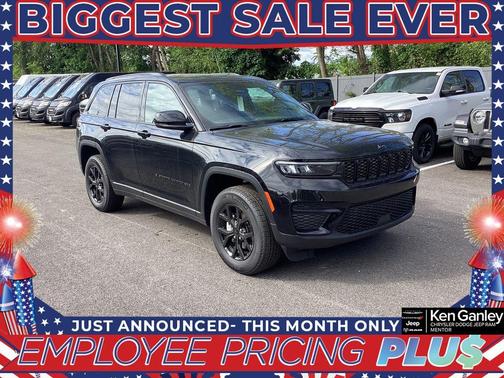2025 Jeep Grand Cherokee Laredo