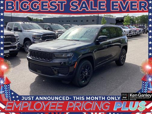 2025 Jeep Grand Cherokee Laredo