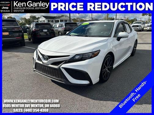 2021 Toyota Camry SE