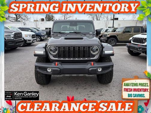 Granite Crystal Clearcoat Metallic 2026 Jeep Gladiator Mojave