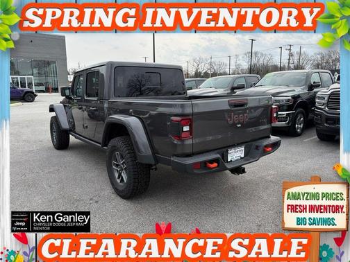 Granite Crystal Clearcoat Metallic 2026 Jeep Gladiator Mojave