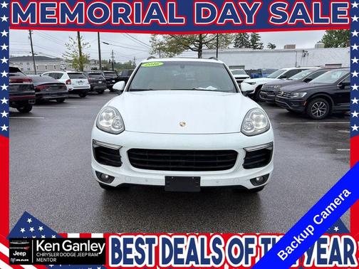 White 2016 Porsche Cayenne Base