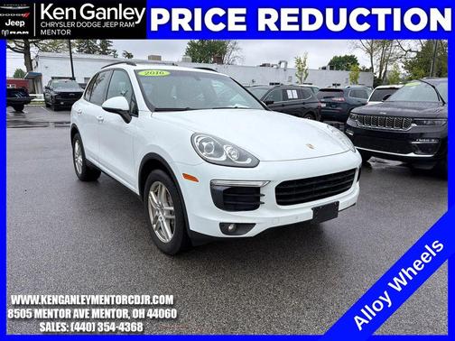 White 2016 Porsche Cayenne Base