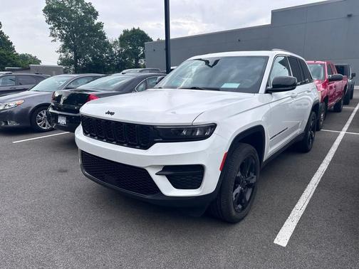 2023 Jeep Grand Cherokee Altitude