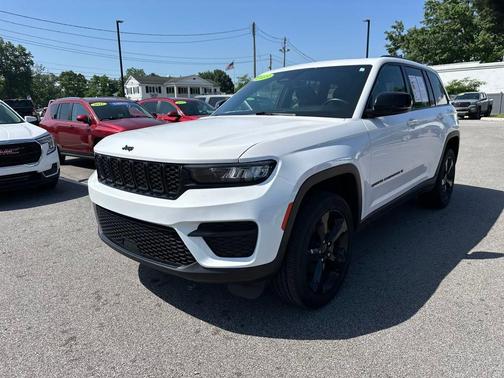 2023 Jeep Grand Cherokee Altitude