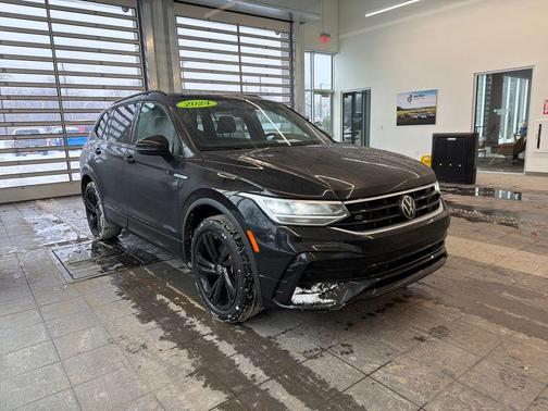 2024 Volkswagen Tiguan 2.0T SE R-Line Black