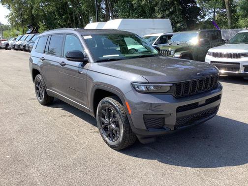 2025 Jeep Grand Cherokee L Laredo