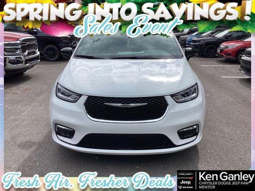 2026 Chrysler Pacifica Select