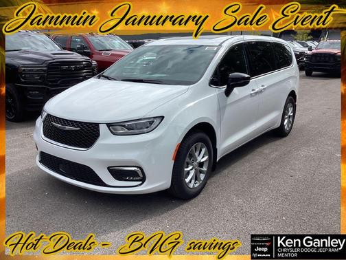 2026 Chrysler Pacifica Select