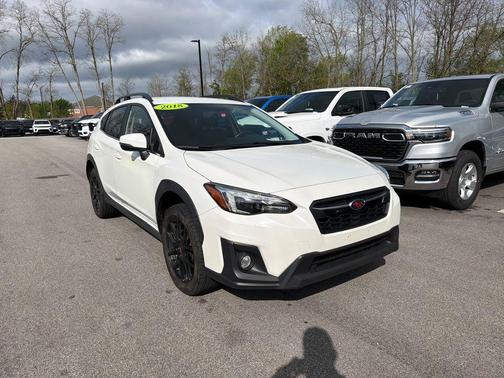 Crystal White Pearl 2018 Subaru Crosstrek 2.0i Limited