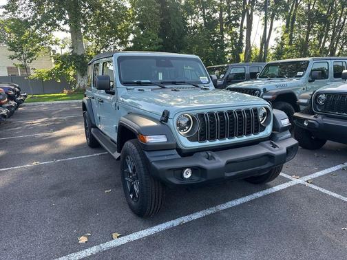 Earl Clearcoat 2026 Jeep Wrangler Sport