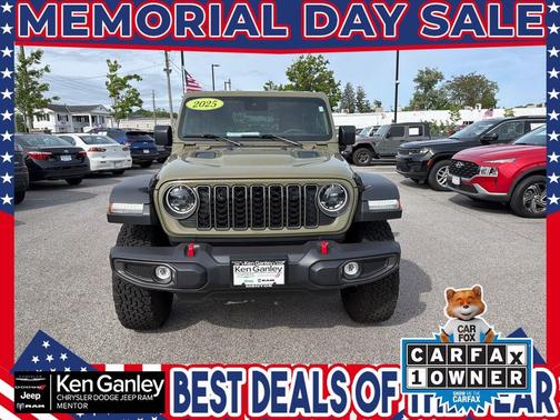 41 2025 Jeep Wrangler Rubicon