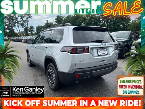 Silver Zynith Clearcoat 2026 Jeep Cherokee LAREDO/LIMITED