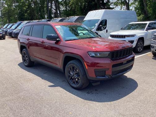 2025 Jeep Grand Cherokee L Laredo