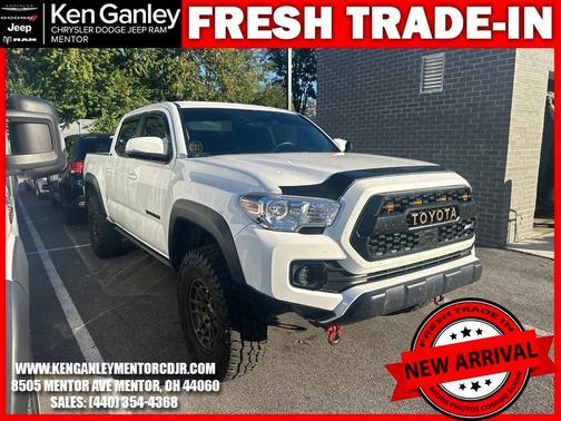 2023 Toyota Tacoma SR