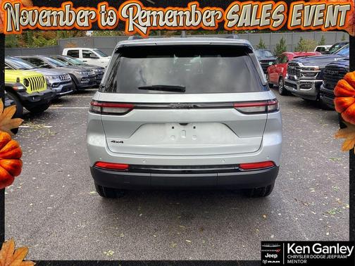 2025 Jeep Grand Cherokee Laredo