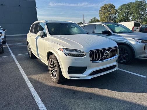 2021 Volvo XC90 T5 Momentum 7 Passenger