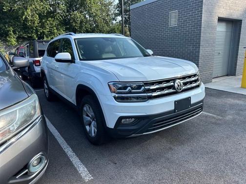 2018 Volkswagen Atlas 3.6L SE w/Technology