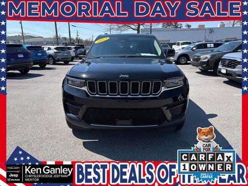 Diamond Black 2023 Jeep Grand Cherokee Laredo