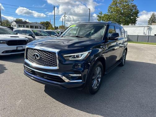 2022 INFINITI QX80 Luxe