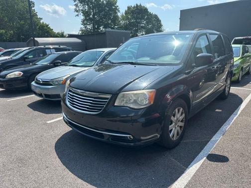 2013 Chrysler Town & Country Touring