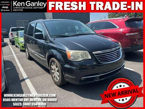 2013 Chrysler Town & Country Touring
