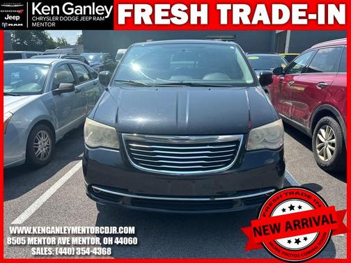 2013 Chrysler Town & Country Touring