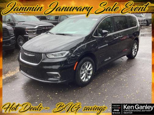 2026 Chrysler Pacifica Select