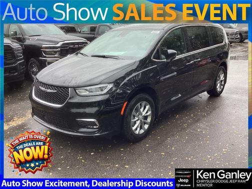 2026 Chrysler Pacifica Select