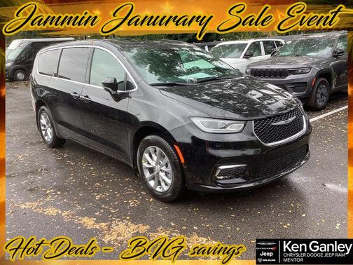 2026 Chrysler Pacifica Select