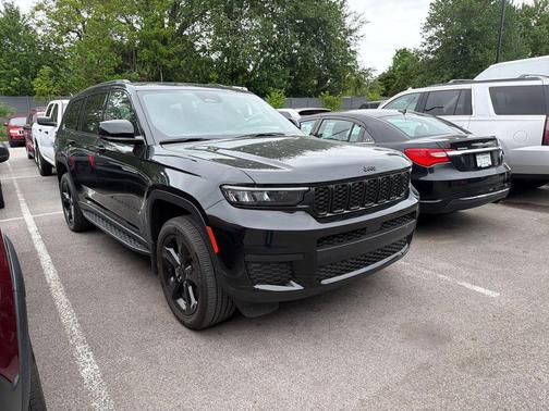 Diamond Black 2024 Jeep Grand Cherokee L Laredo