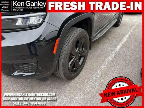 Diamond Black 2024 Jeep Grand Cherokee L Laredo