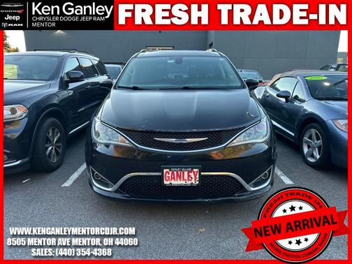 2017 Chrysler Pacifica Touring-L Plus