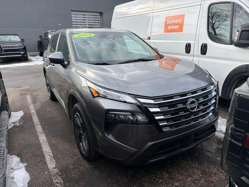 2024 Nissan Rogue SV