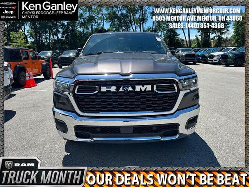 Granite Crystal Clearcoat Metallic 2026 RAM 1500 Big Horn/Lone Star